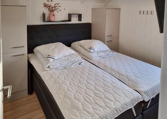 2 Bedroom Amazing In Holiday home Hemmet